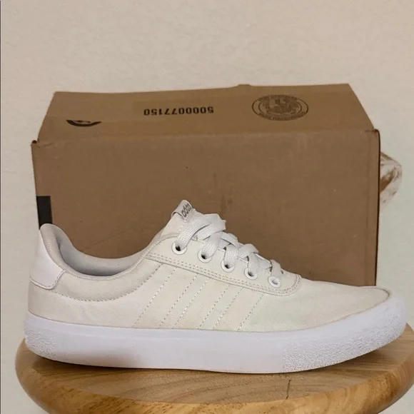 Adidas Classic White Sneakers - Picture 1 of 4